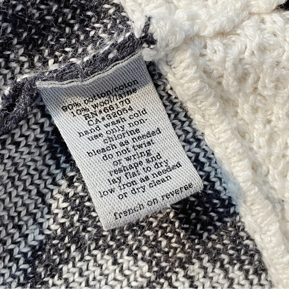 Urban Outfitters Écoté Geometric Print Cardigan - Picture 3 of 4